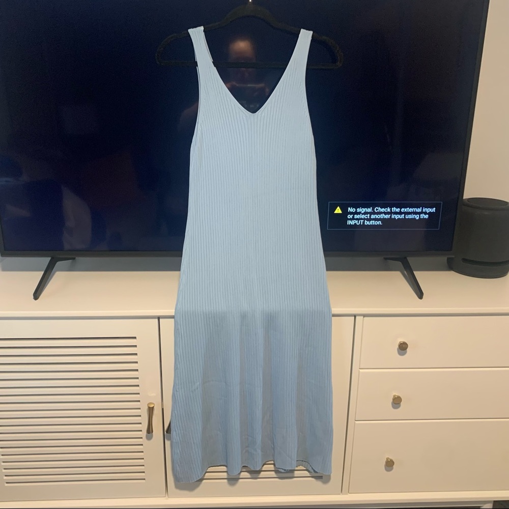 HALARA Ribbed midi dress